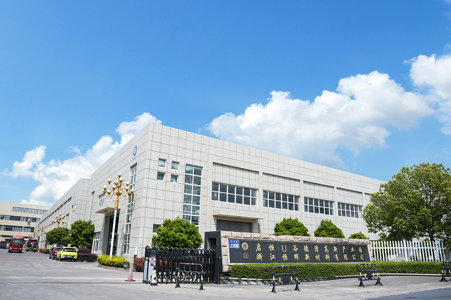 Taobh amuigh mhonarcha